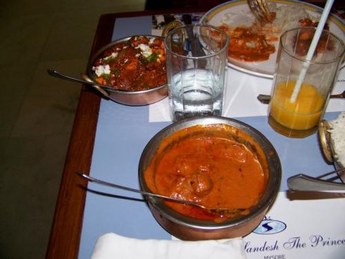 Sandesh The Prince Restaurant (bangalore_100_1728.jpg) wird geladen. Eindrucksvolle Fotos von der indischen Halbinsel erwarten Sie.